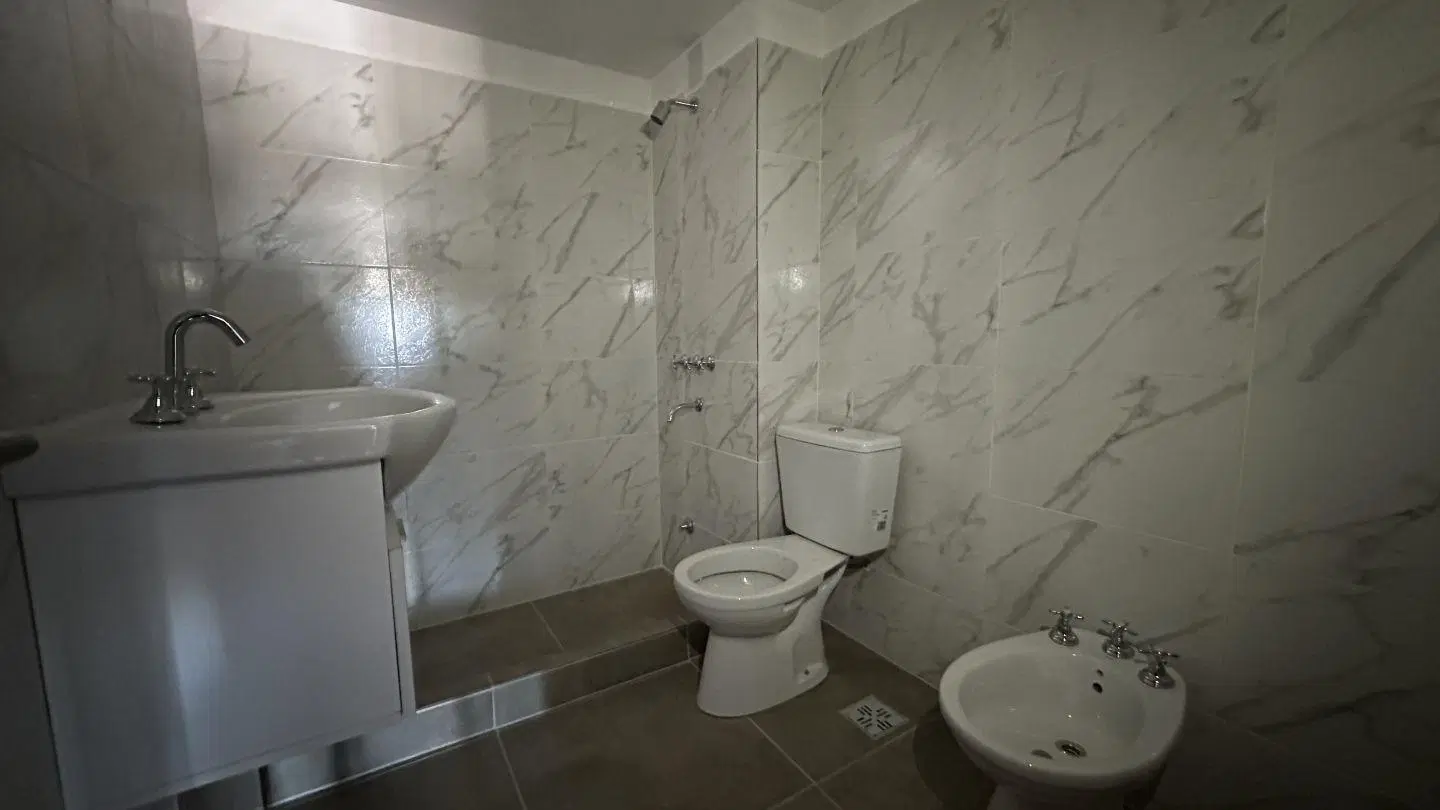 Departamento 2 ambientes. | Av. Francia al 800 8