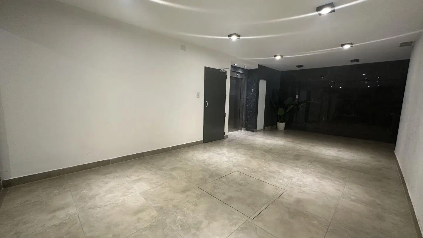 Departamento 2 ambientes. | Av. Francia al 800 5