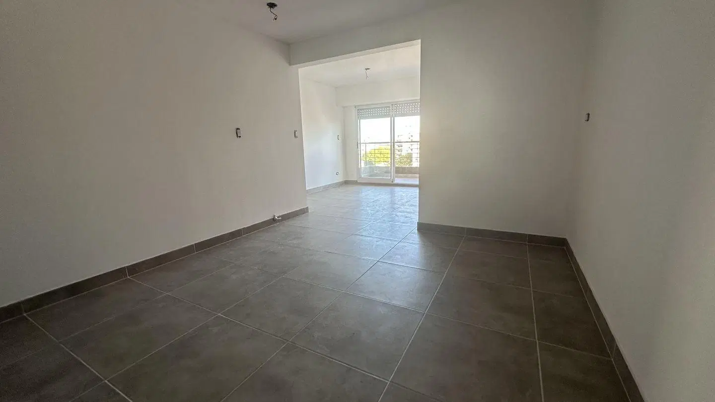 Departamento 2 ambientes. | Av. Francia al 800 2