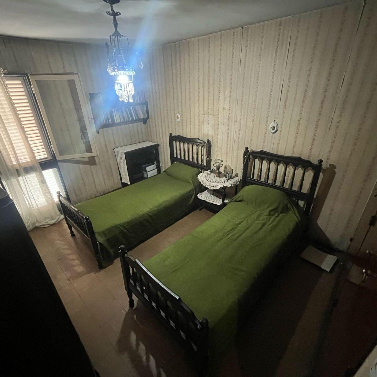 Amplio Departamento 3 Dorm. Alberdi 5