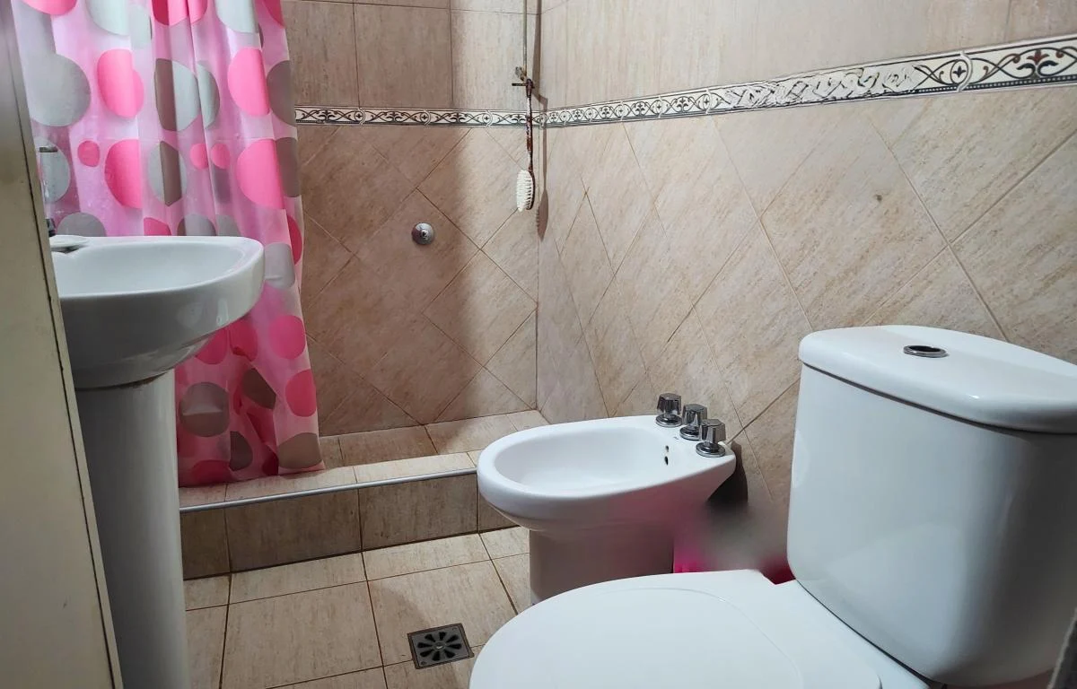 Oportunidad - 2 Propiedades en Una - B° Santa Ana - Escritura Inmediata 1