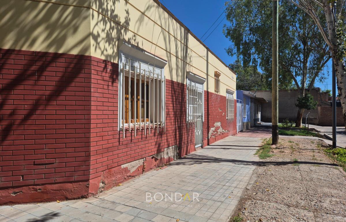 Oportunidad - 2 Propiedades en 1 - a m Hiper Libertad - 4 Dorm/cochera/2 Baños 3