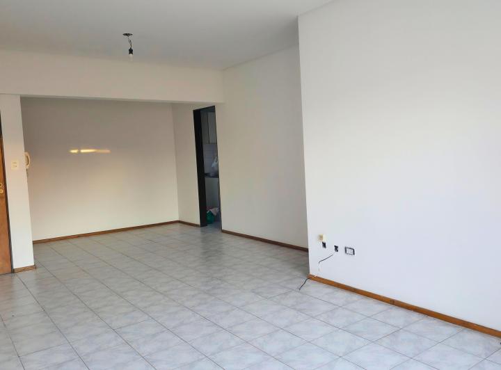 EXCELENTE DEPTO APTO CREDITO- 3 Dorm/ Balcon/ Cocina independiente 4