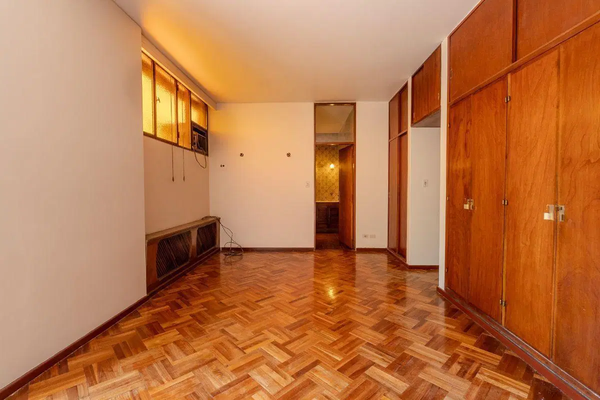 B° BOMBAL - CASA MULTIFUNCIONAL EN VENTA-4 Dormitorios-4 Baños - Ascensor- Piscina 3