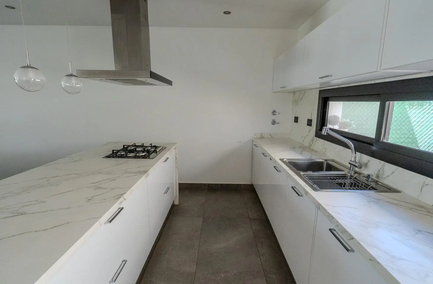 Casa 276 m2 | Barrio Privado | 4 Dormitorios | 4 Baños | Piscina | Losa Radiante 5
