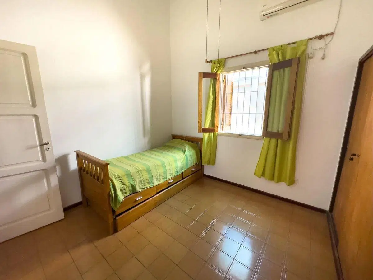 Casa 460 M2 Terreno  |251 M2 Cubiertos  |  3 Dormitorios + Galpón Con Oficinas | 4