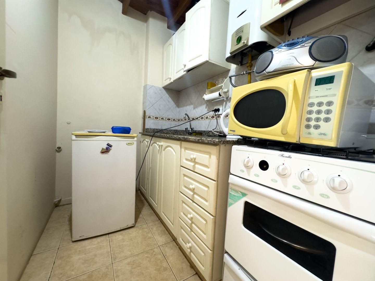 Foto de Se alquila Oficina | Gran Recepción + 2 Privados | 1er Piso | Sexta, imagen 1