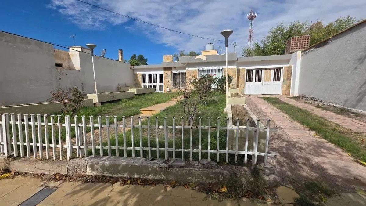 Foto de Lote Para Desarrollo | Guaymallén Zona Univ. Maza | 953 M2 | Frente, imagen 1