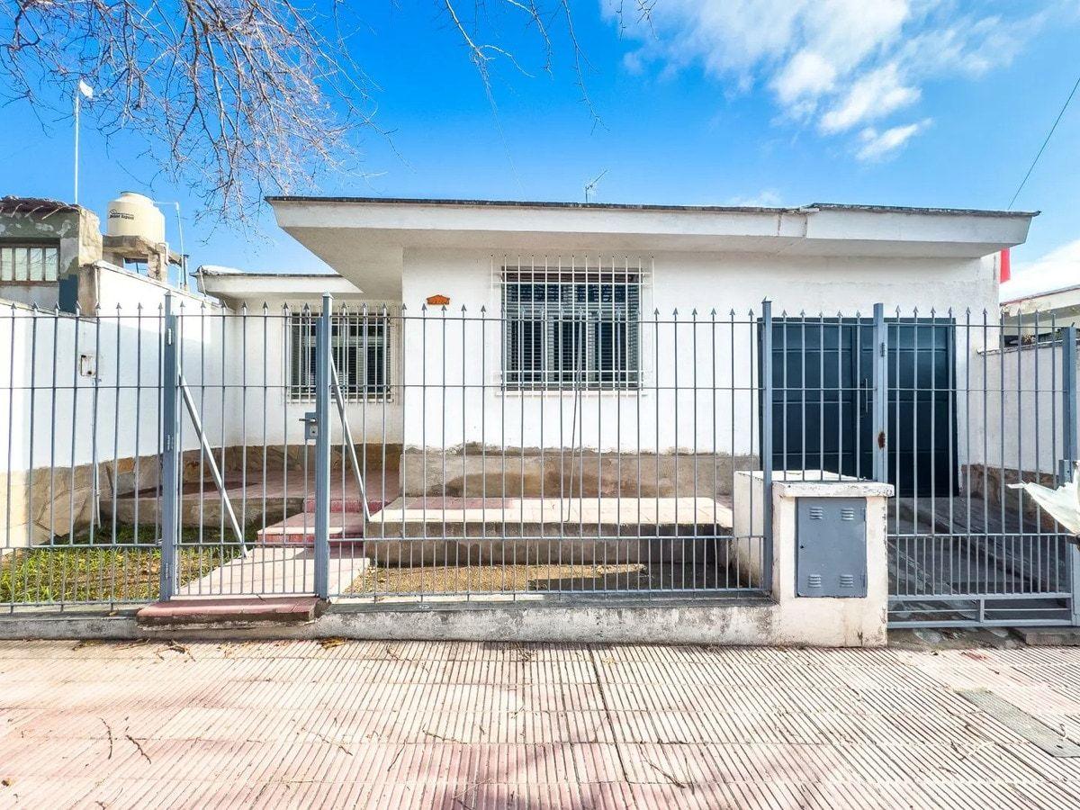 Foto de Casa Reciclada + Departamento Interno 230m2 De Terreno | Cochera Doble |, imagen 2