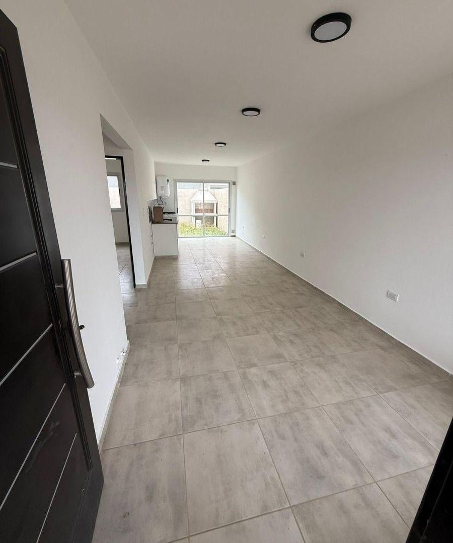Foto de Excelente Duplex en Alquiler Rincones de Manantiales, imagen 2