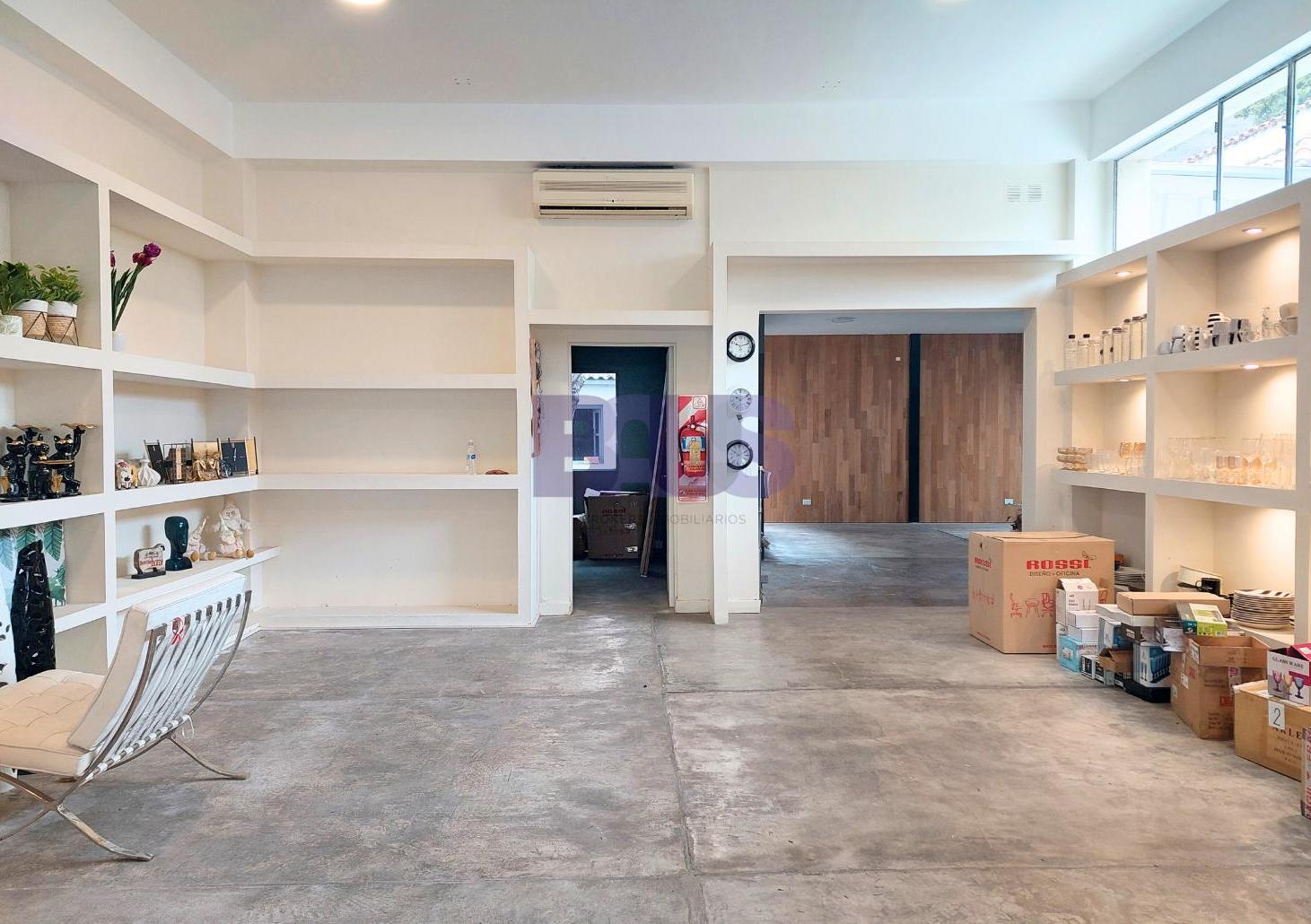 Foto de Local comercial en alquiler zona Tres Cerritos, imagen 2