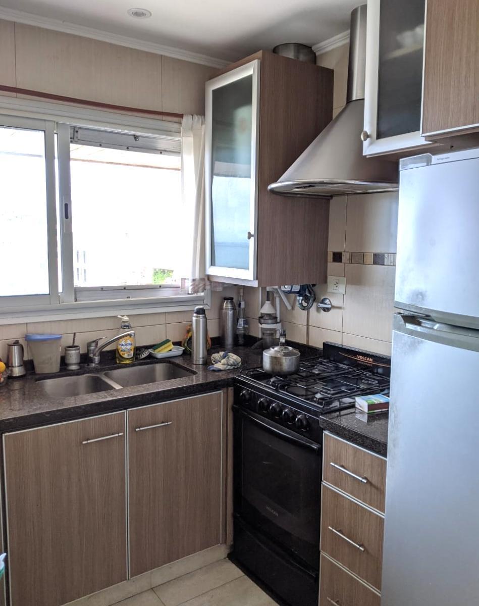Foto de Departamento en tercer piso barrio Faro Norte, imagen 2