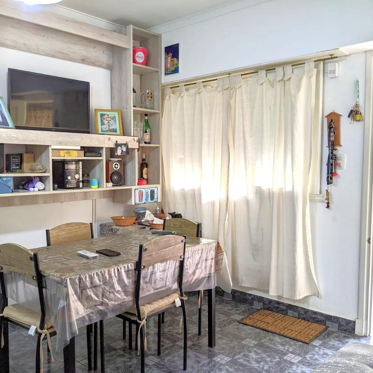 Foto de PH fondo con dos dormitorios en barrio Las Avenidas, imagen 2