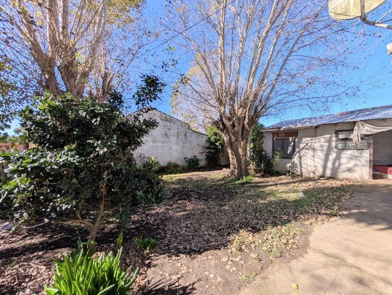 Chalet tres ambientes en Barrio San Jacinto 3
