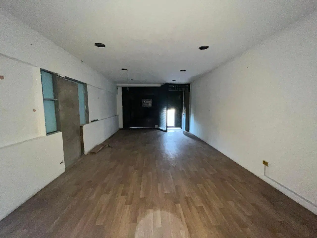 Local comercial sobre Avenida Juan B Justo 4