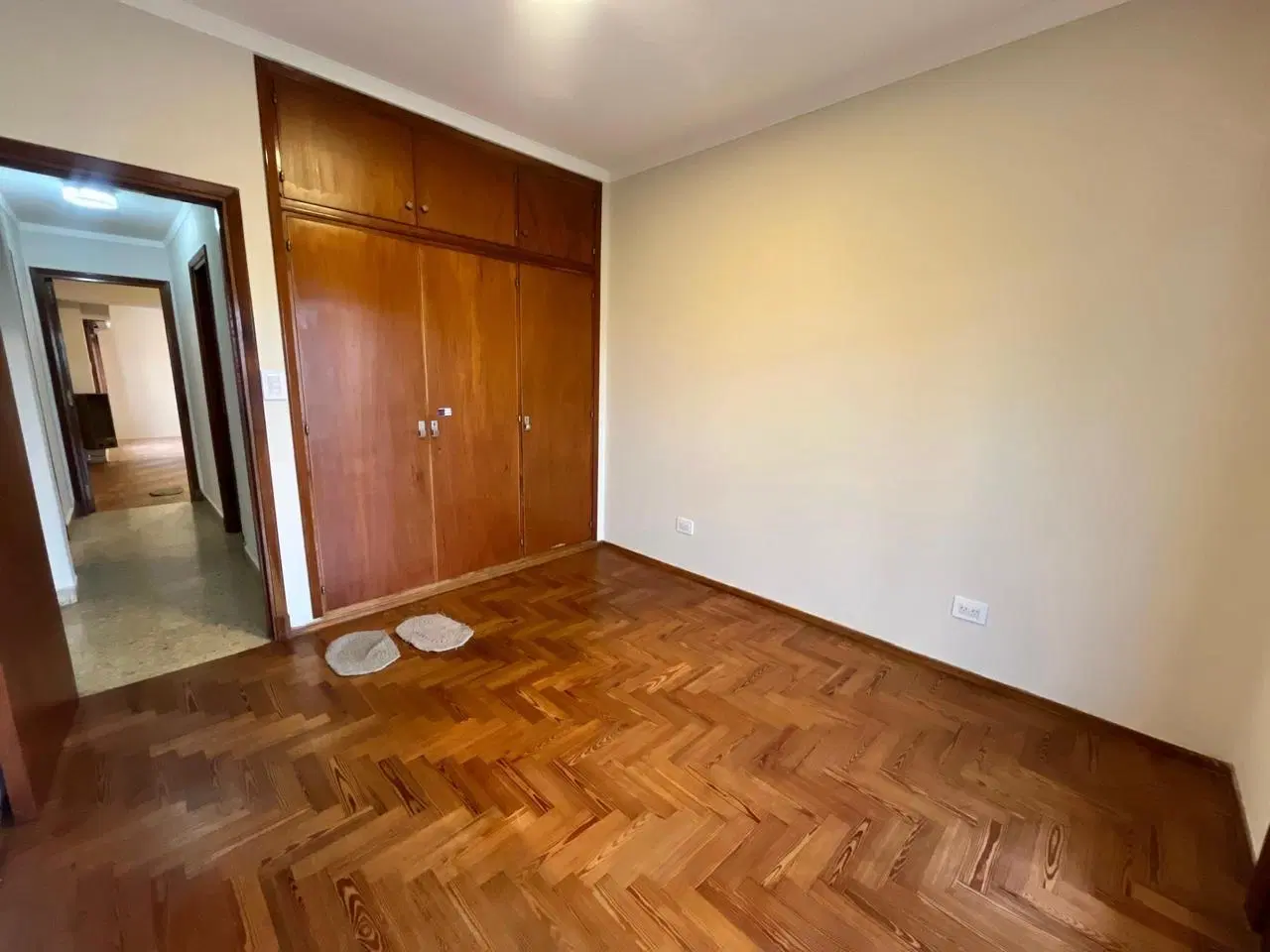 Departamento cuatro ambientes zona Puerto 2
