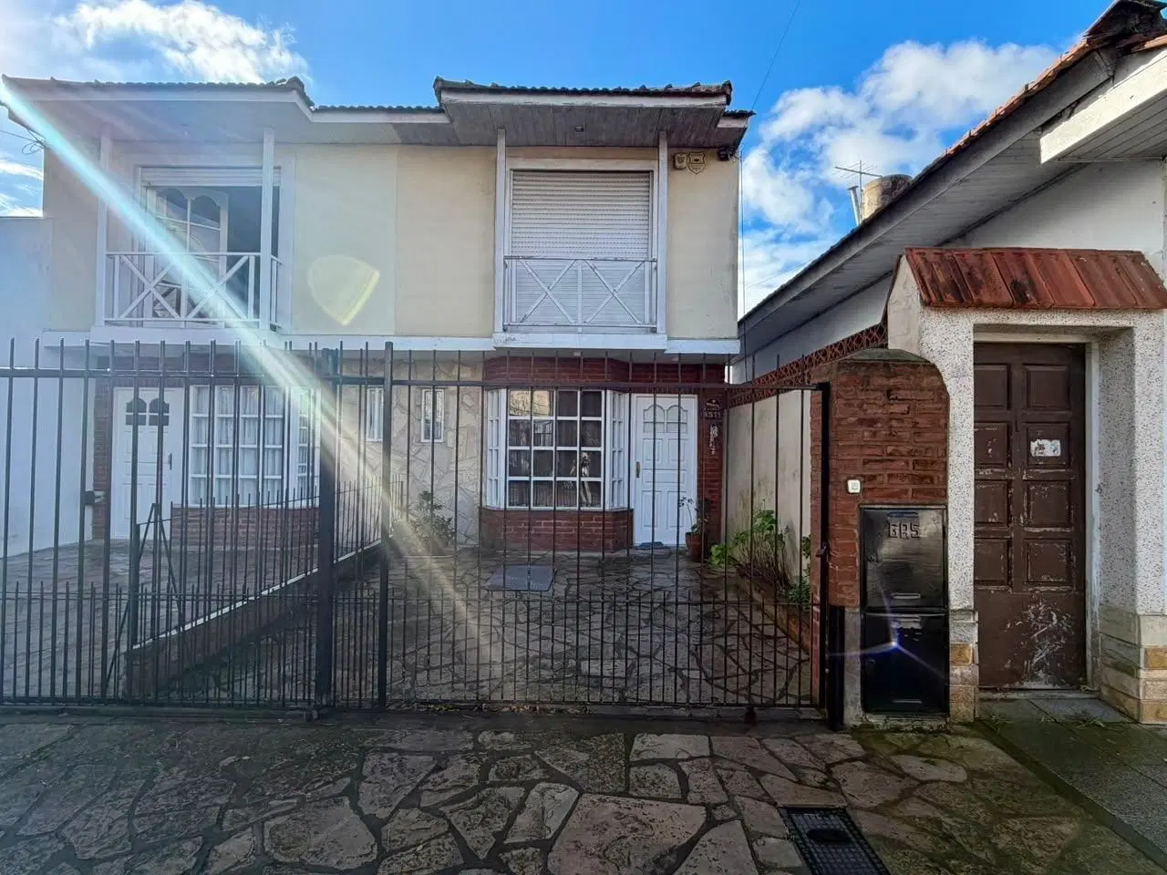 Duplex de cuatro ambientes en Parque Luro 2