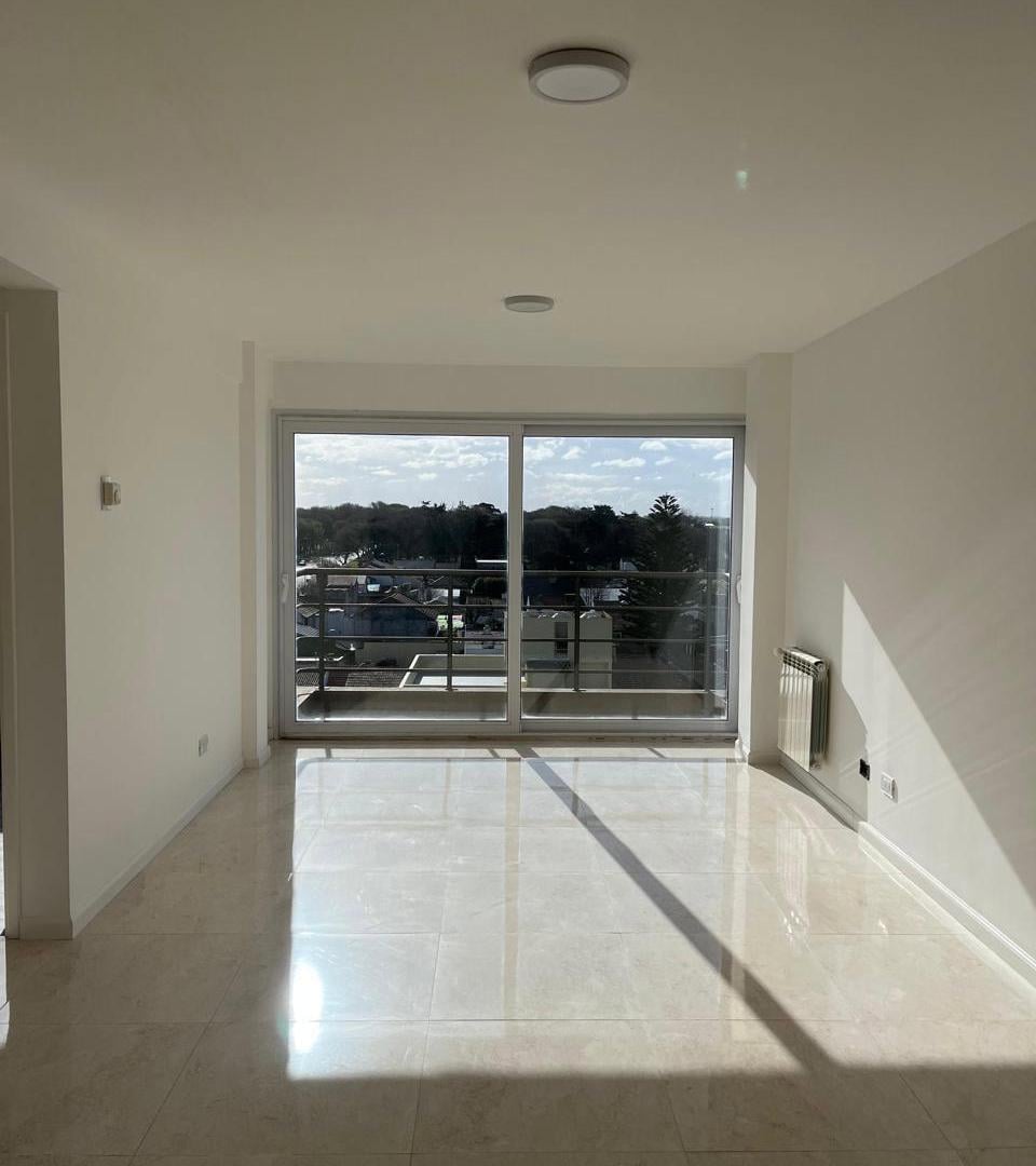 Foto de Departamento dos ambientes a una cuadra del mar en Punta Mogotes, imagen 1