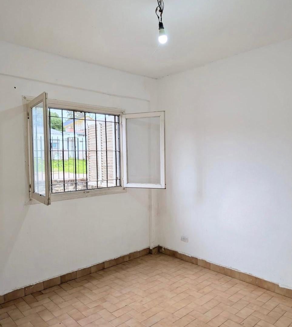 Foto de Propiedad tres ambientes con departamento en Barrio Juramento, imagen 3