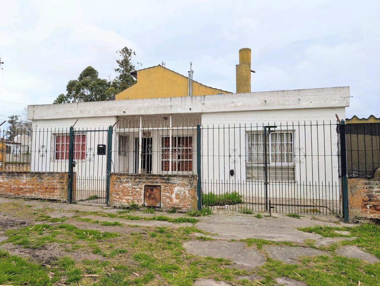 Foto de Propiedad tres ambientes con departamento en Barrio Juramento, imagen 1