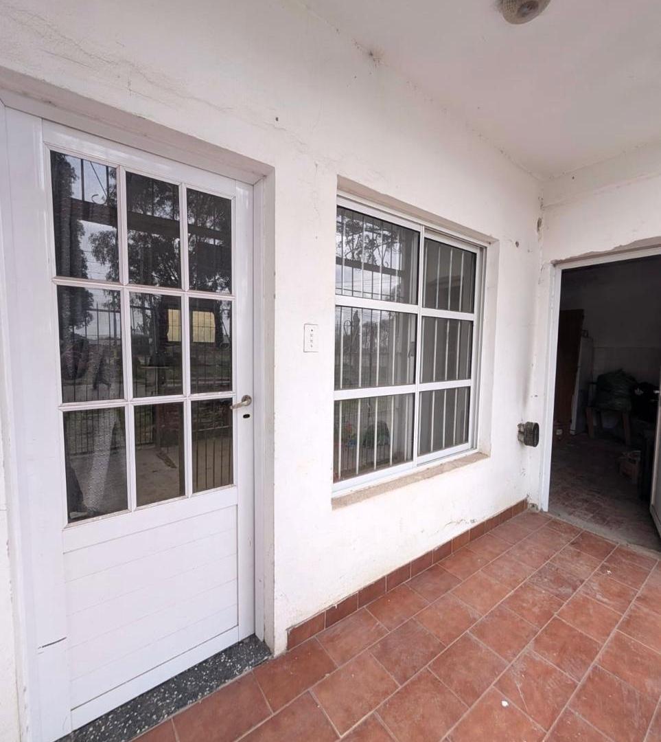 Foto de Propiedad tres ambientes con departamento en Barrio Juramento, imagen 4