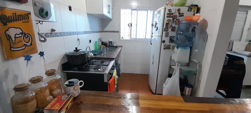 Amplio PH sin expensas en Villa Madero de 3 ambientes