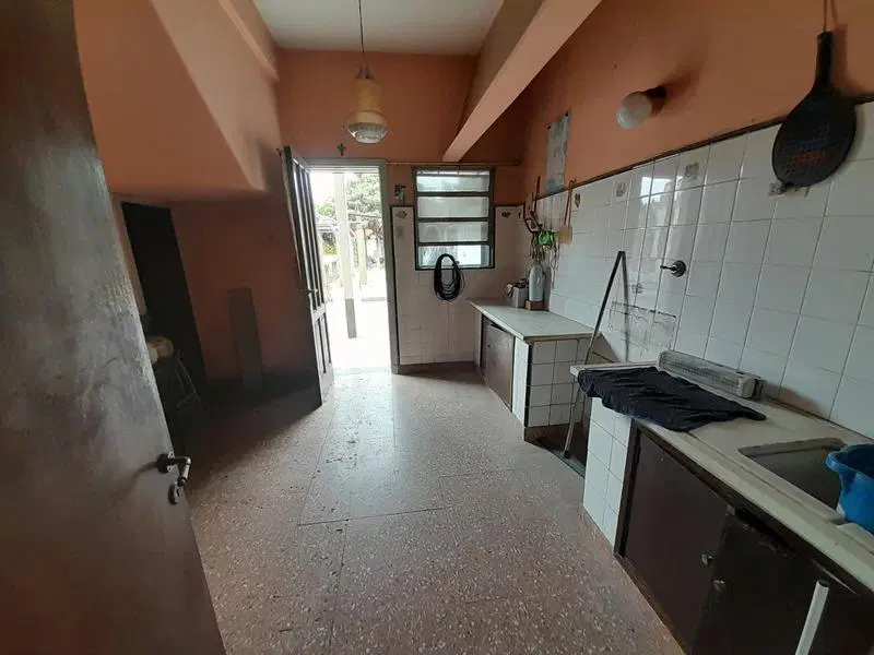 Casa multifamiliar de 5 ambientes en San Justo 5