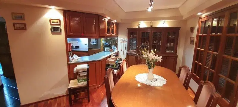 Casa de 4 ambientes en Lomas del Mirador 3
