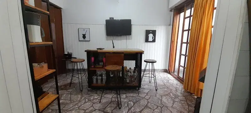 Casa de 3 ambientes en Villa Insuperable 1