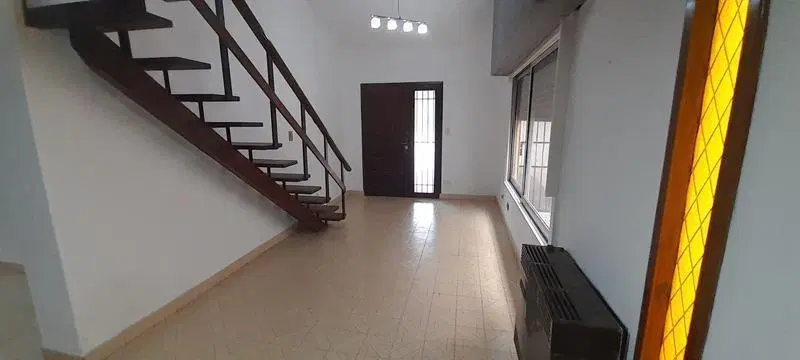 Casa de 3 ambientes en La Tablada 3