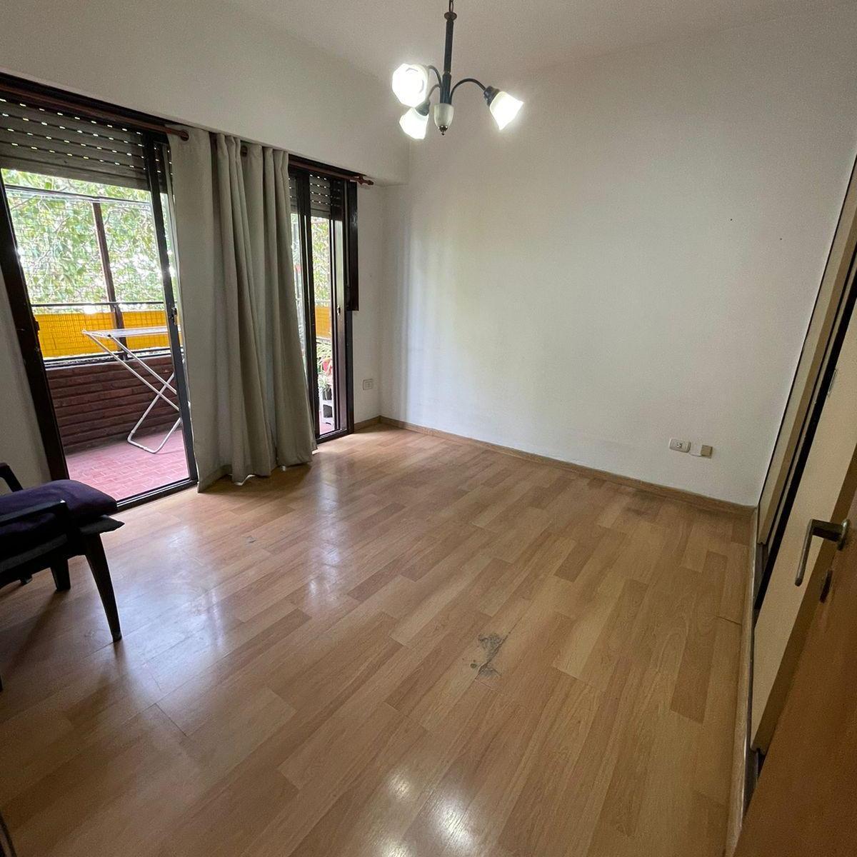 Venta Departamento 3 Ambientes en Floresta, Permuta por Menor Valor. 4