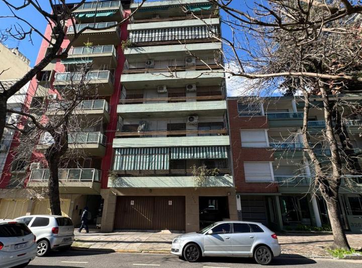 ALQUILER TEMPORAL AMOBLADO DEPTO 3 AMBIENTES CON COCHERA EN VILLA DEVOTO 2