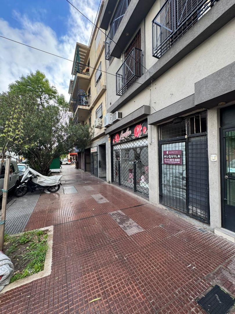 Foto de ALQUILER LOCAL COMERCIAL EN VILLA DEVOTO, imagen 3