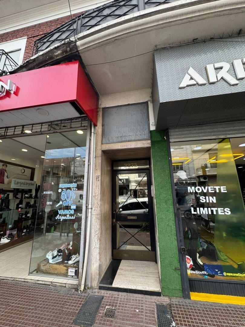 Foto de VENTA PH 2 AMBIENTES SIN EXPENSAS EN VILLA DEVOTO., imagen 1