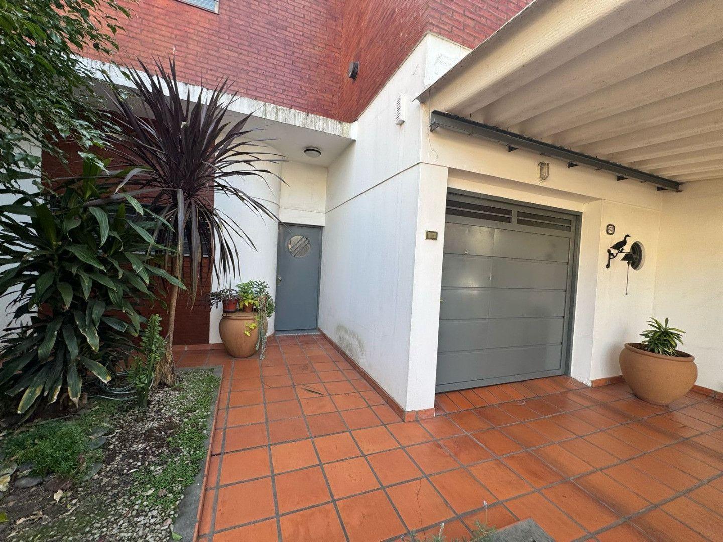 Foto de Venta de Muy Linda Casa Lote Propio en Villa Devoto., imagen 3