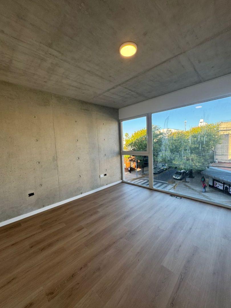 Foto de VENTA DEPARTAMENTO 3 AMBIENTES EN VILLA DEVOTO., imagen 2