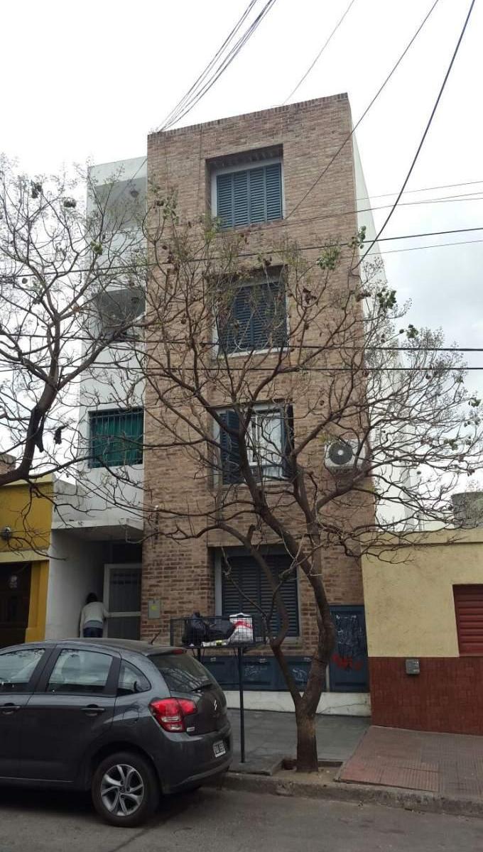 APTO CREDITO - DEPARTAMENTO EN VENTA 9 DE JULIO AL 2000 A METROS DE AVENIDA COLON