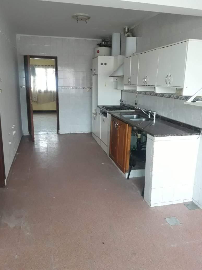 Foto de GALPON MÁS DEPARTAMENTO DE DOS DORMITORIOS EN VENTA EN B ALTO ALBERDI., imagen 3