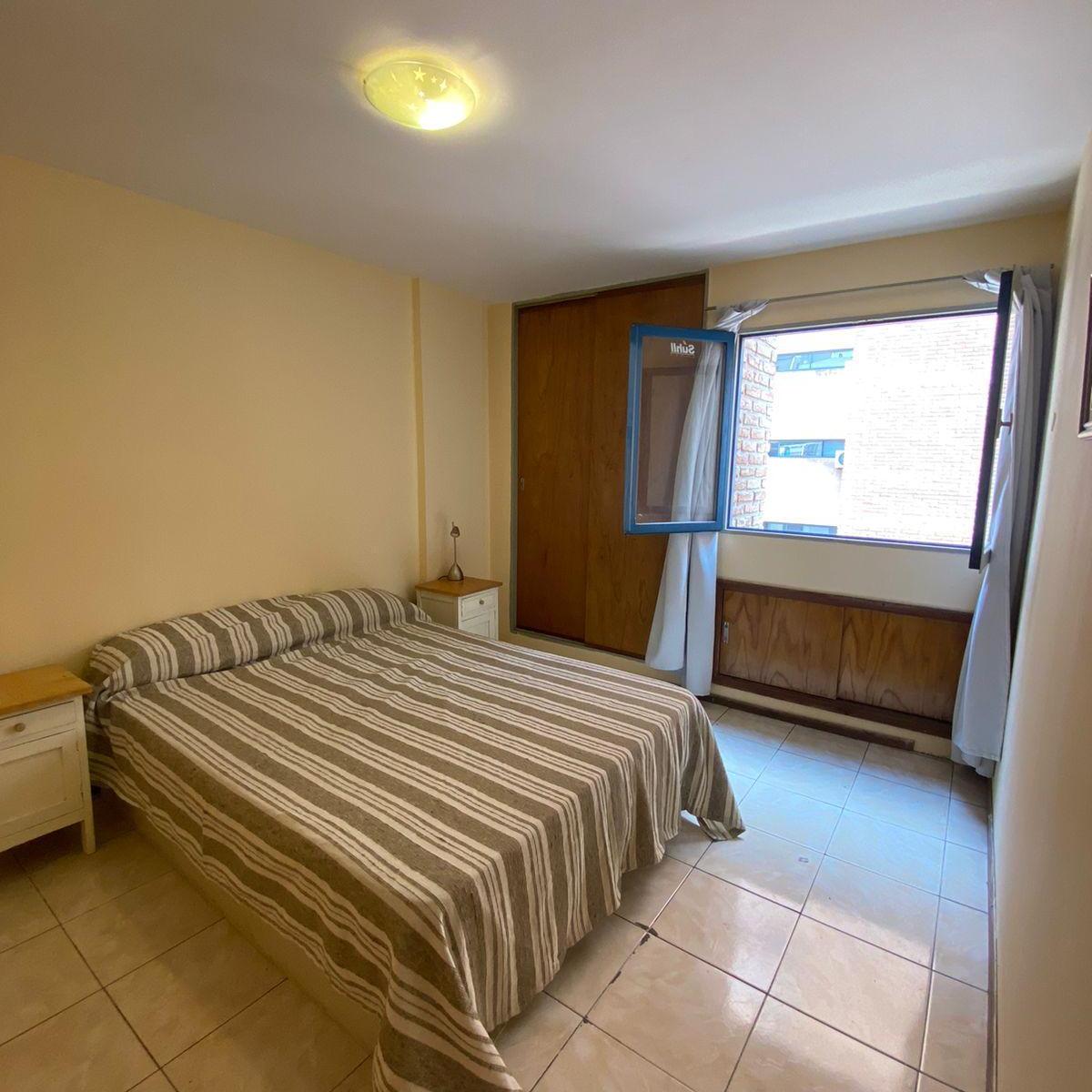 Depto. de 1 Dorm. a La Venta en Alberdi - Artigas y Dean Funes 4