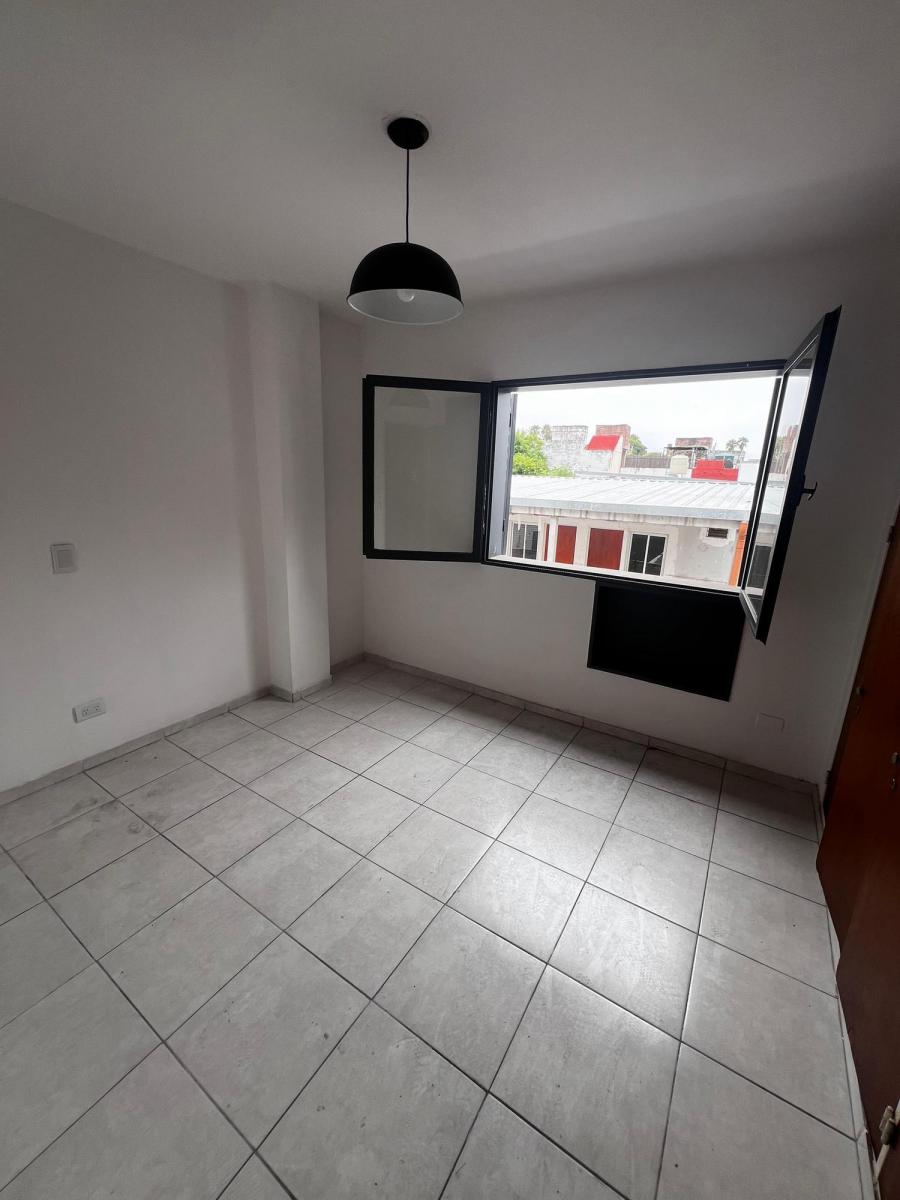 Depto de 2 Dorm en Venta en Alberdi - Frente Al Manuel Belgrano 3