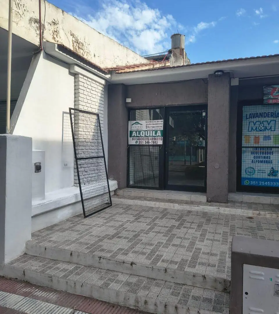 ALQUILER DE LOCAL EN AV. DUARTE QUIROS B ALTO ALBERDI 5