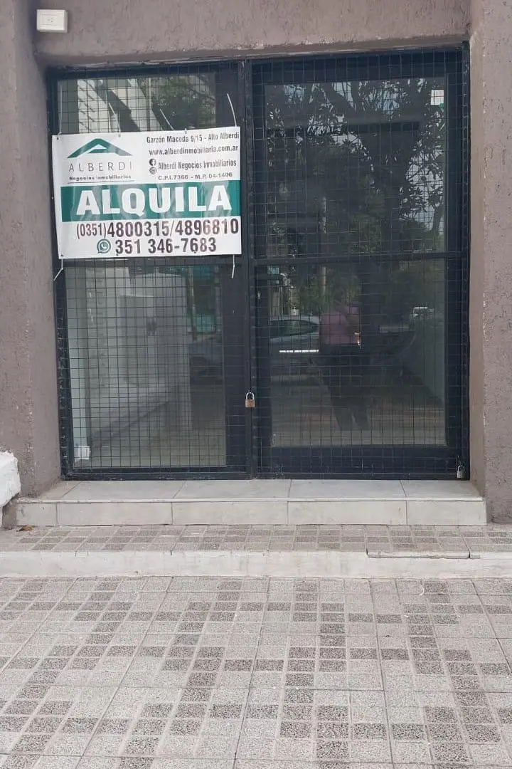 ALQUILER DE LOCAL EN AV. DUARTE QUIROS B ALTO ALBERDI 3