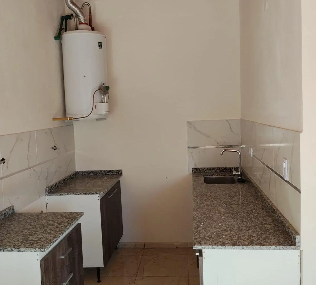 ALBERDI NEGOCIOS INMOBILIARIOS ALQUILA HERMOSO DTO DE 3 DORM. A ESTRENAR 5