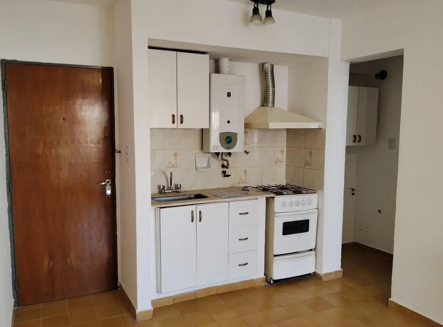 DEPARTAMENTO DE UN DORMITORIO EN ALQUILER EN B ALBERDI A UNA CUADRA DE AV. COLÓN 1