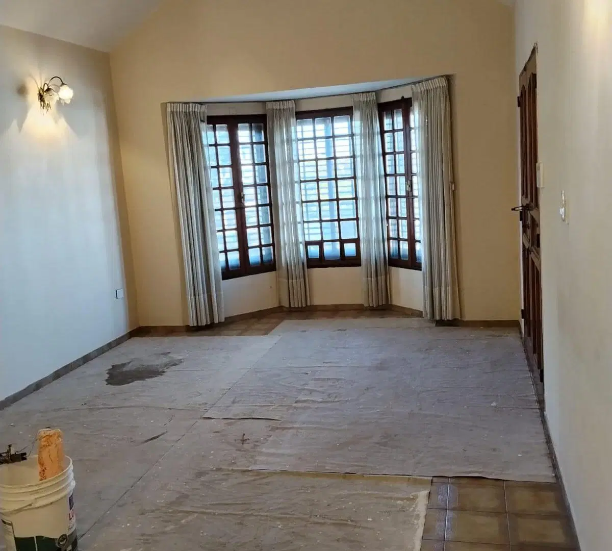 CASA EN ALQUILER DE TRES DORM. EN ALTOS DE VILLA CABRERA 3