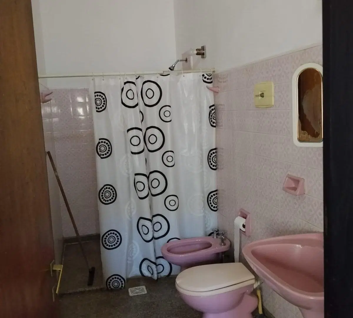 CASA EN ALQUILER EN MONTEVIDEO B ALTO ALBERDI 8