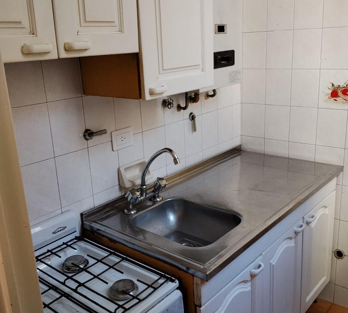 Foto de ALQUILER DE DTO DE UN DORM. EN CALLE SUCRE B COFICO, imagen 4