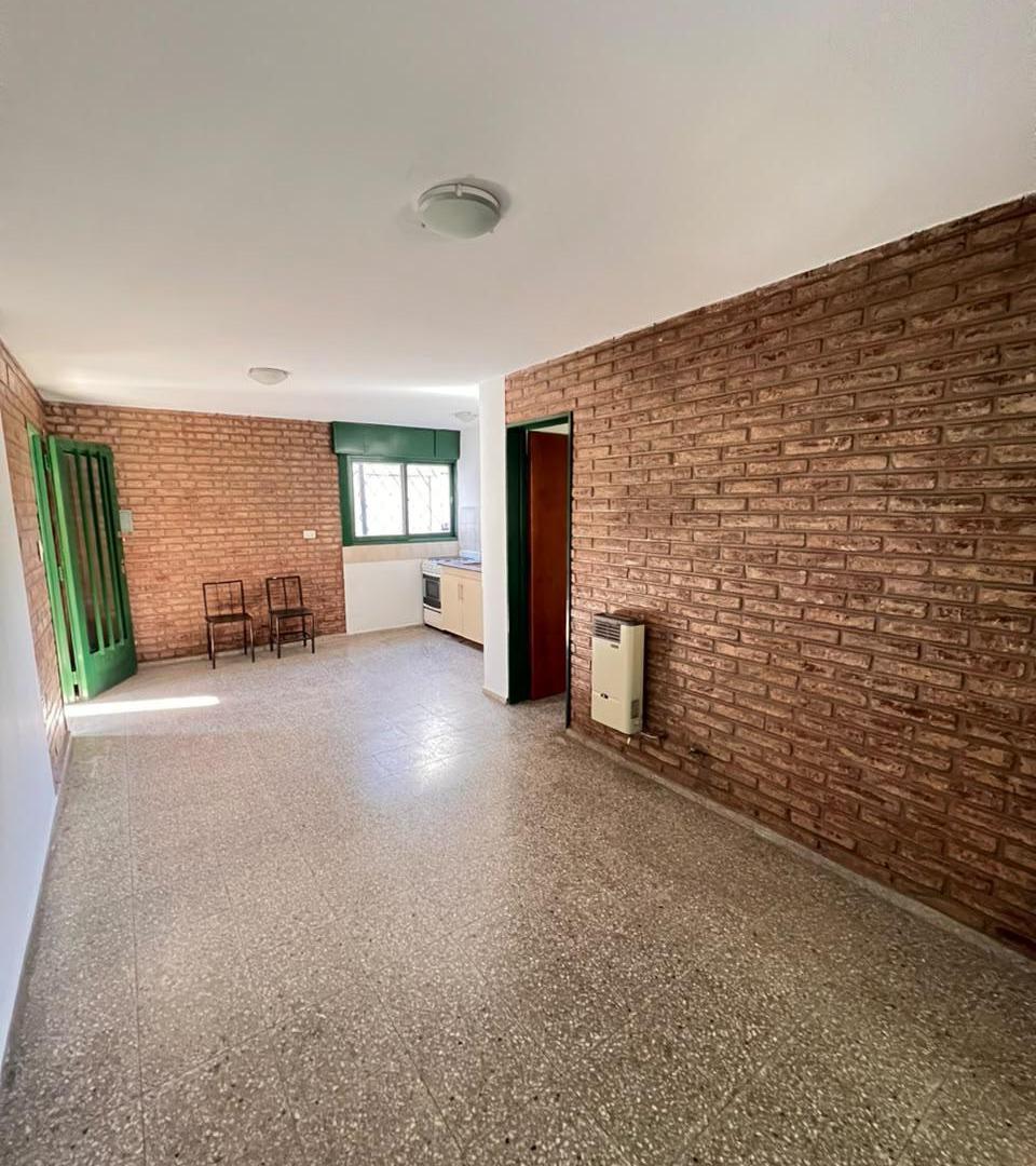 Foto de DEPARTAMENTO EN VENTA DE UN DORMITORIO EN CALLE JUANA AZURDUY 423 B, imagen 1