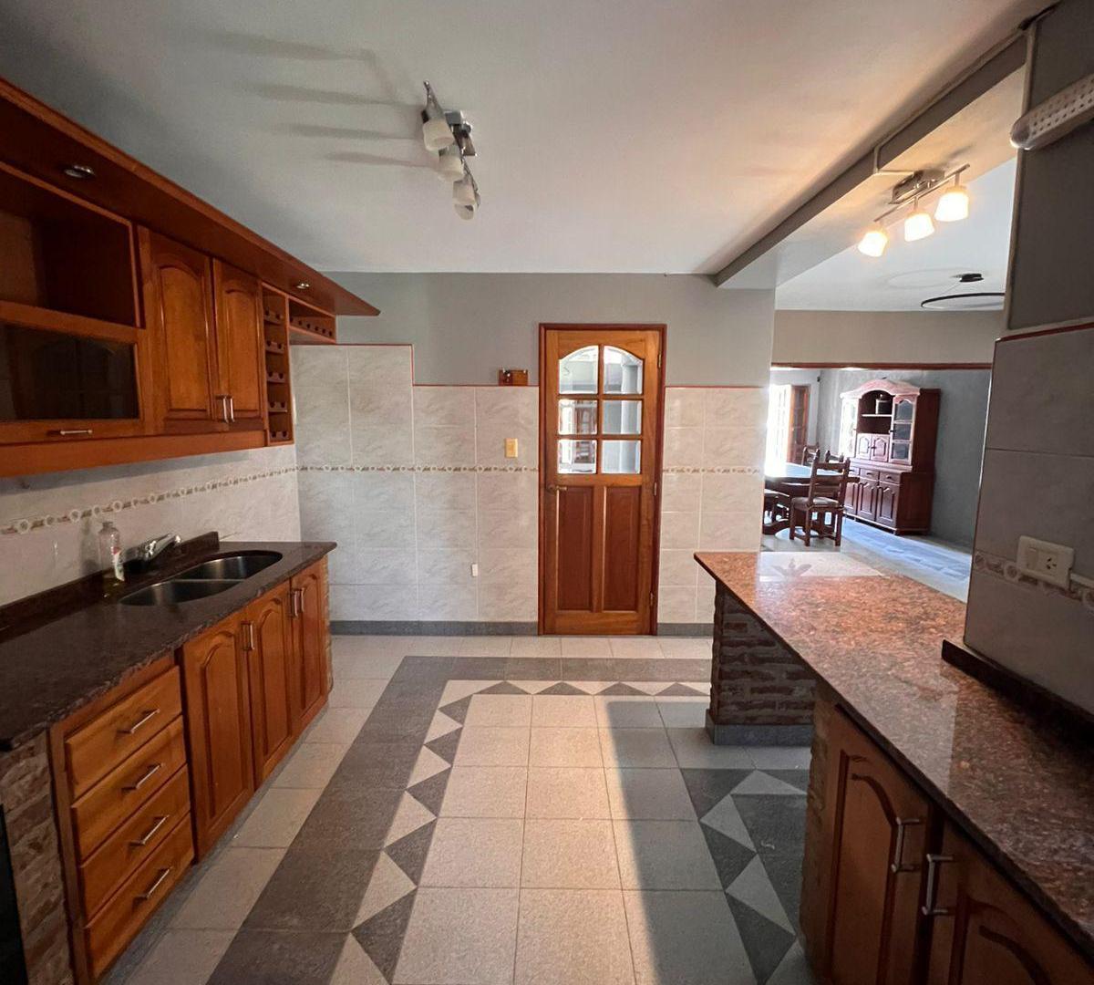 Foto de CASA EN ALQUILER DE TRES DORMITORIOS EN 9 DE JULIO AL 3900, imagen 3