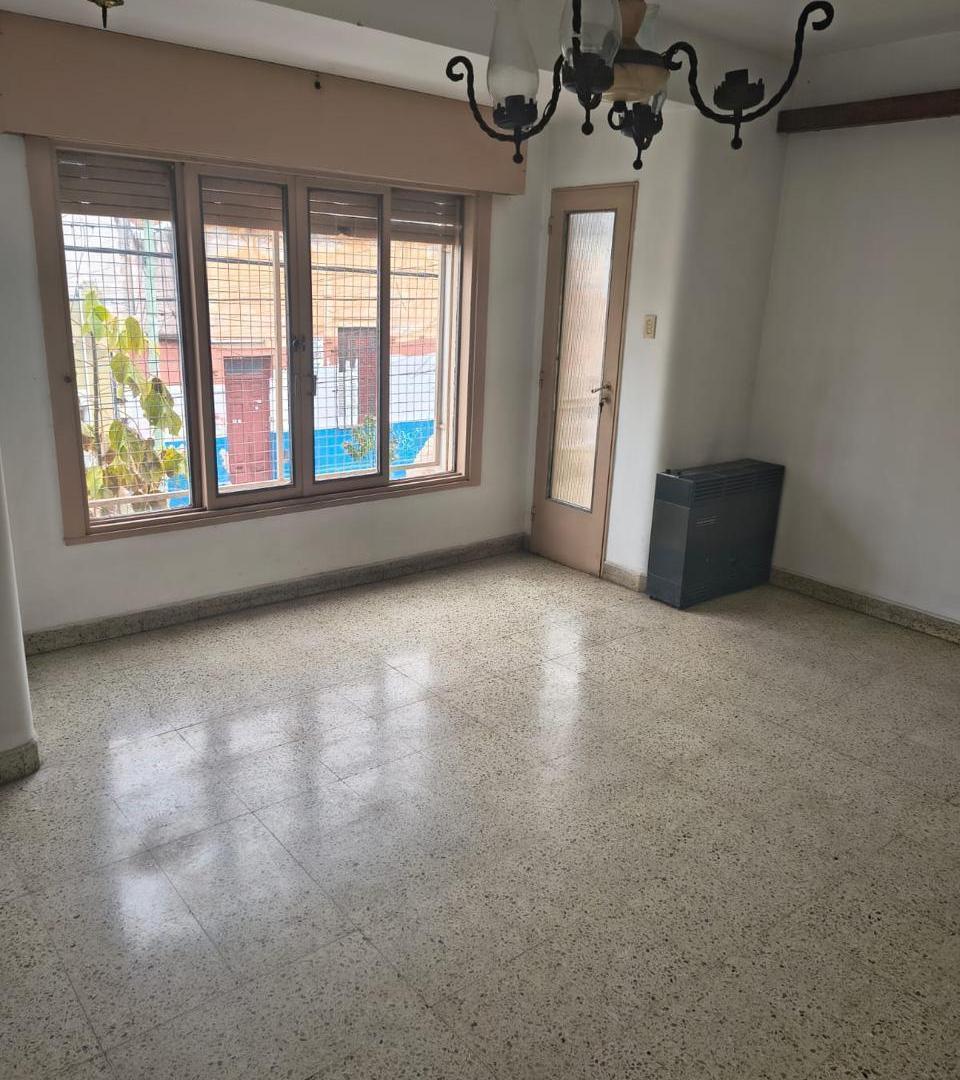 Foto de DEPARTAMENTO PH PLANTA ALTA EN ALQUILER EN CALLE SANTA ROSA 2218 B, imagen 4